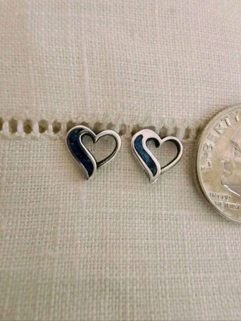 Vintage 90s Sterling Silver Turquoise Inlay Heart Swoop Stud Earrings 925